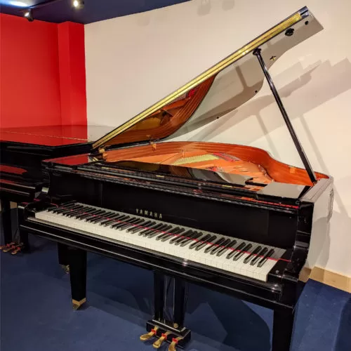 Pianos Tomanik Yamaha