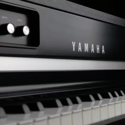 piano yamaha.